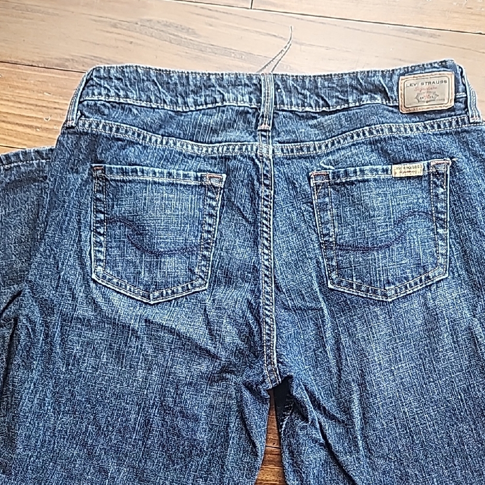 Levi's Blue Boot Cut Jeans Classic Style - Picture 7 of 7